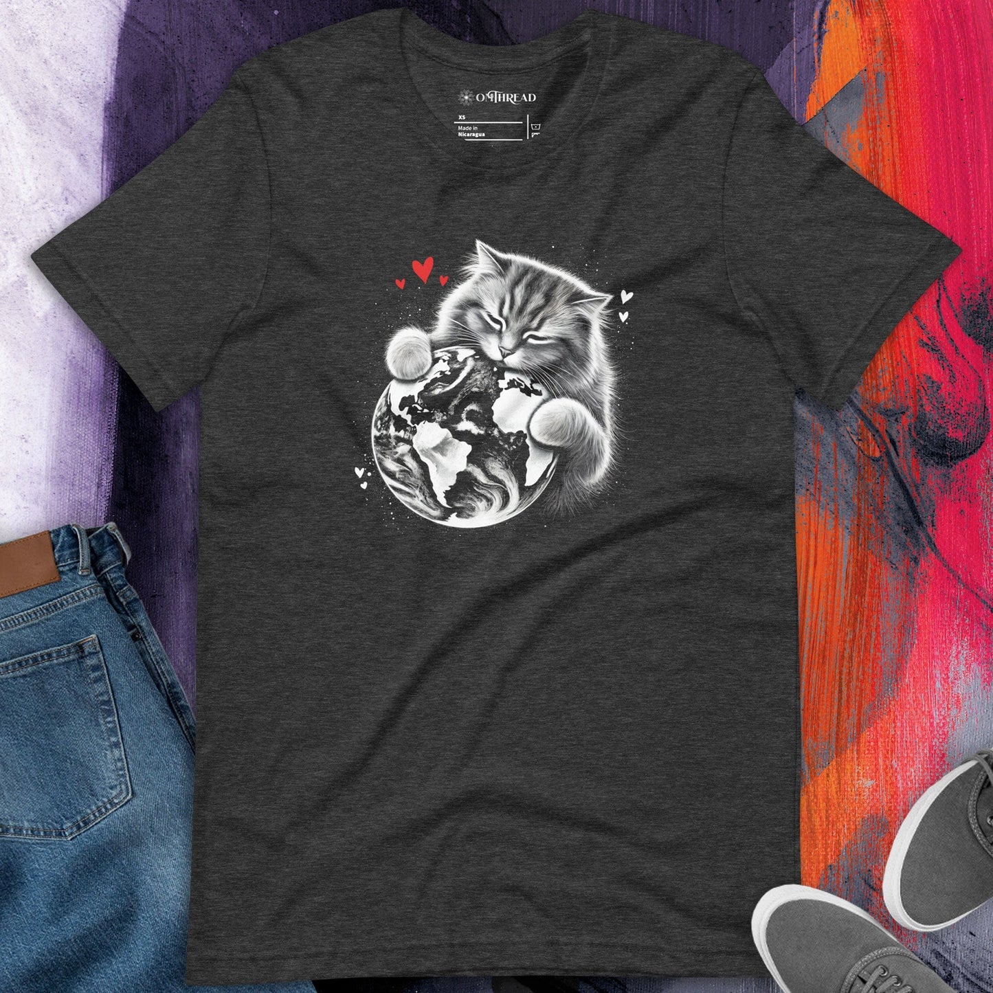 OMTHREAD Cat Hugging Earth Dark Gray T-Shirt, Love Earth Tee Planet Awareness Cat,