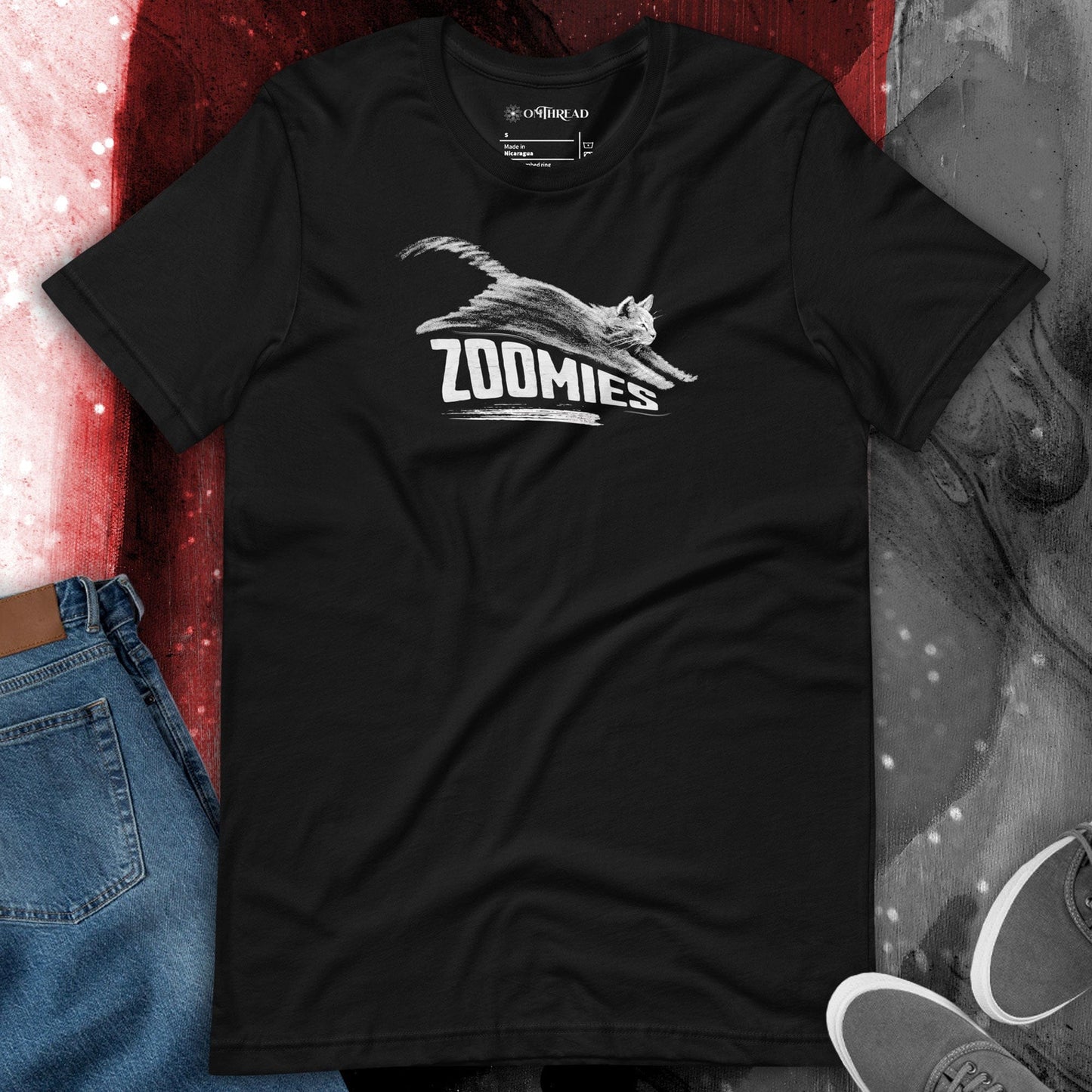 OMTHREAD Zoomies Cat T-Shirt, Funny Giftable Cat Tee for Cat Lovers