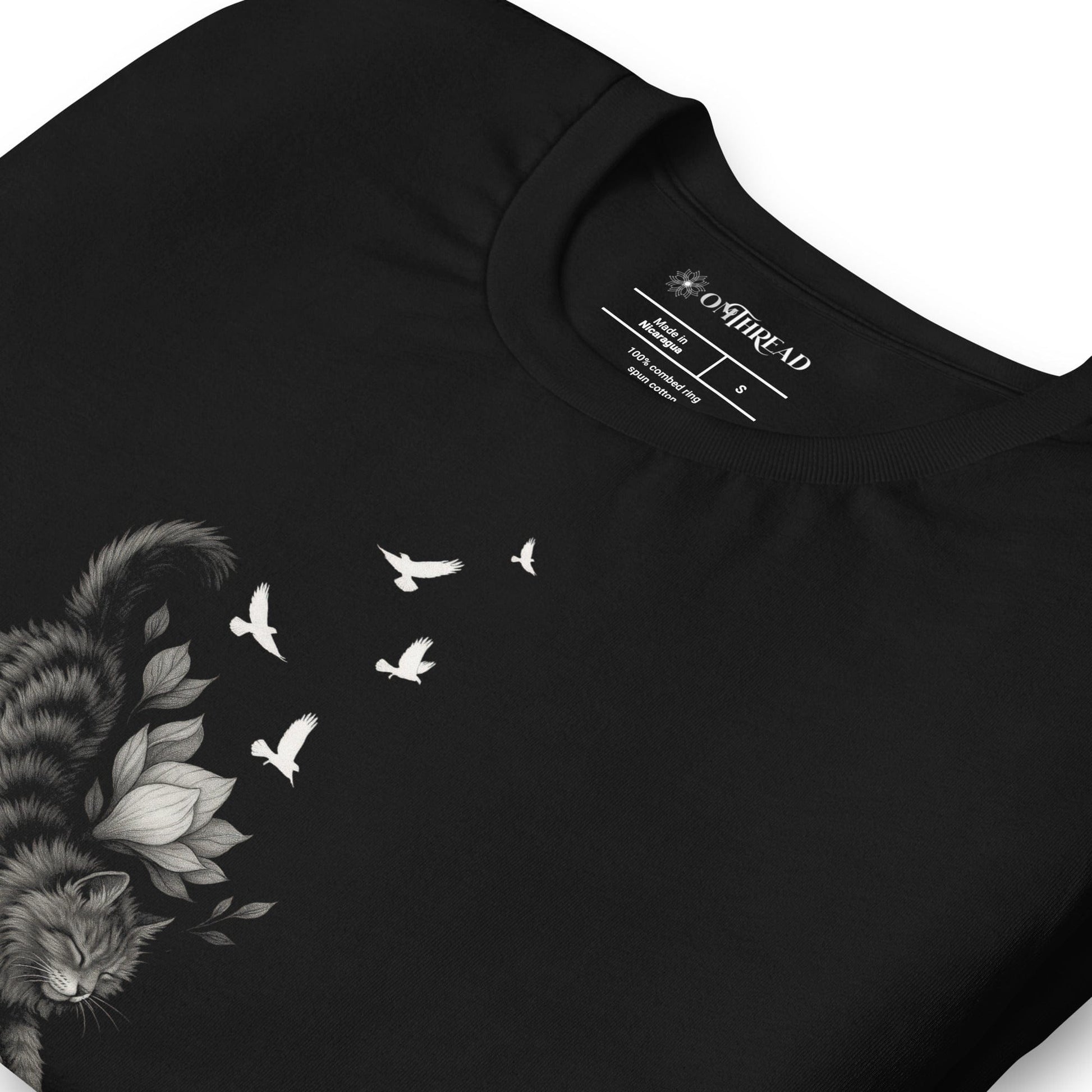 OMTHREAD Easily Distracted by Cats and Books Funny Cat Reader T-Shirt