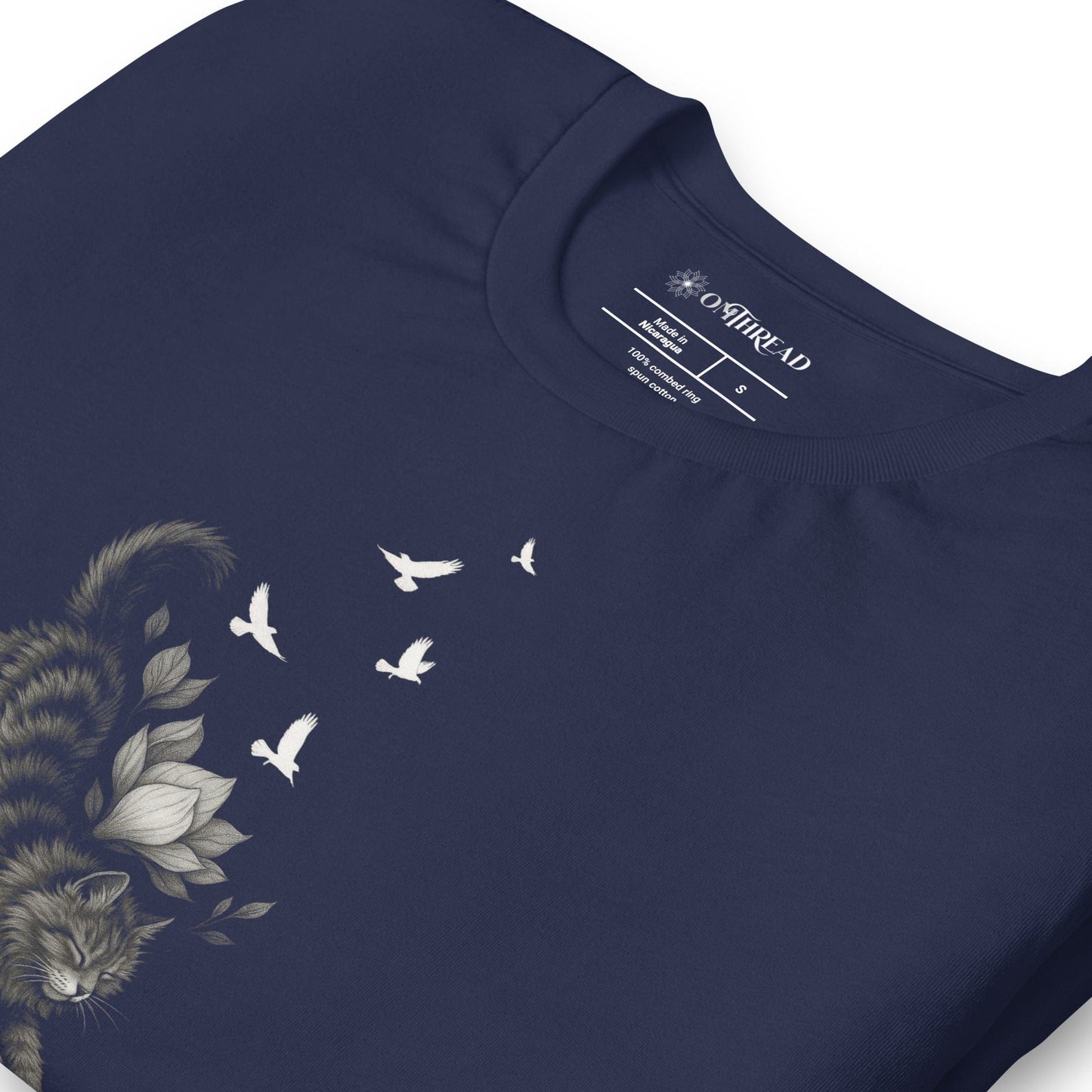 OMTHREAD Easily Distracted by Cats and Books Funny Cat Reader T-Shirt