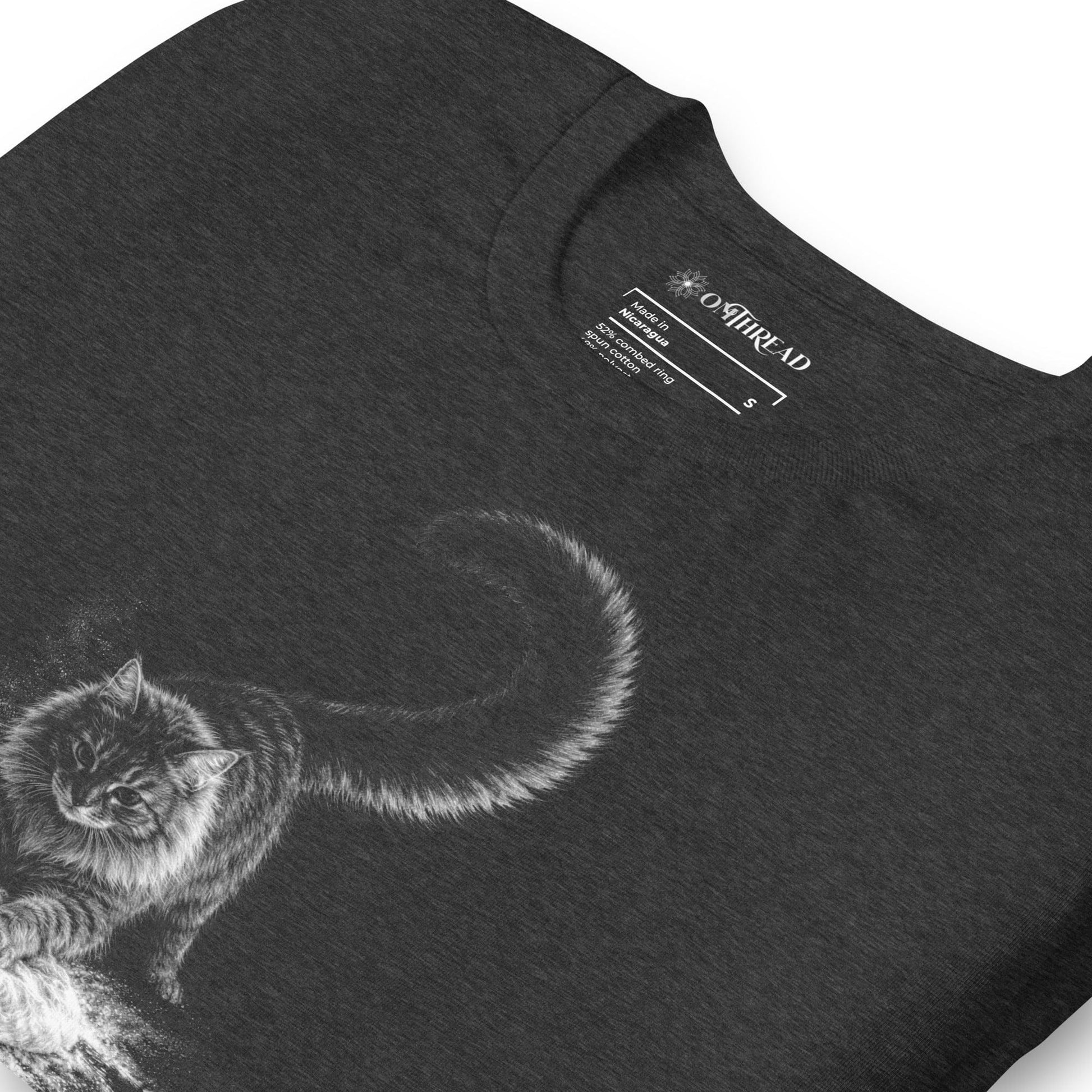 OMTHREAD Knead Like a Pro – Funny Cat Kneading Baking T-Shirt