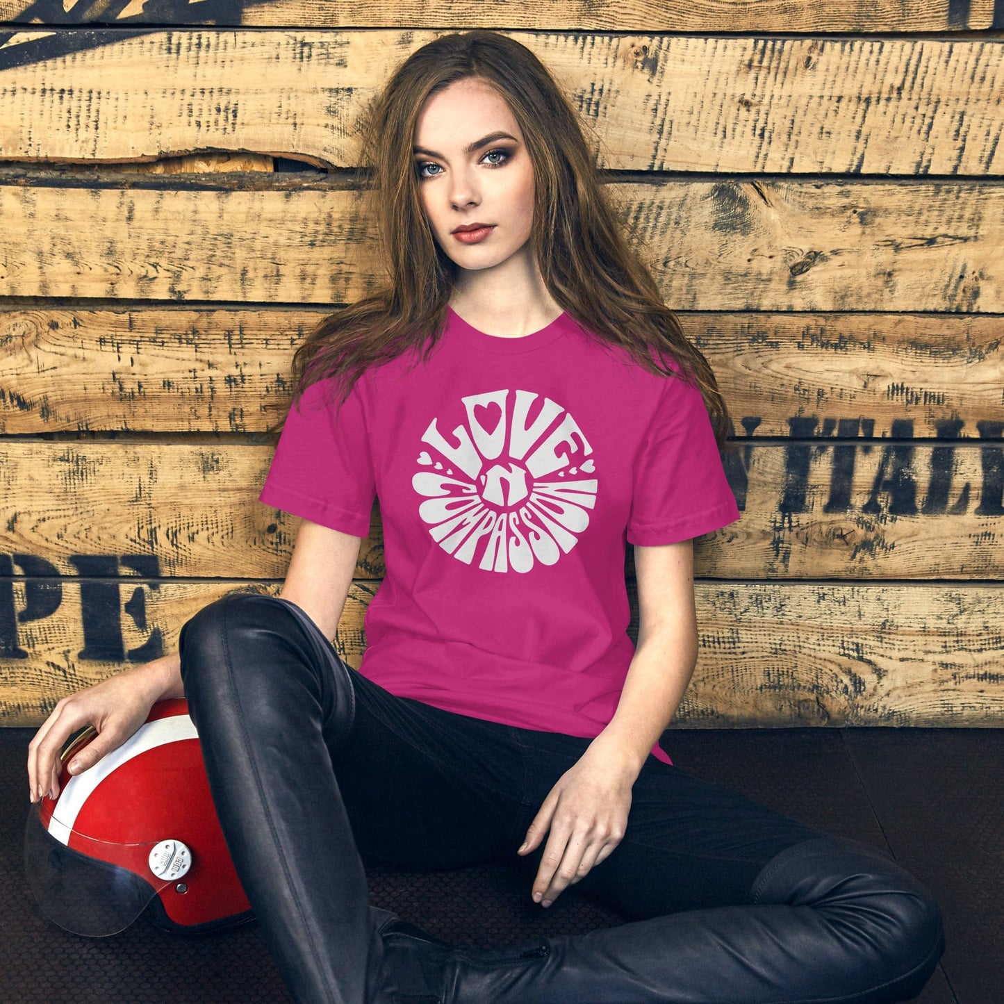 OMTHREAD Love 'N Compassion - Embrace The Heart Tee