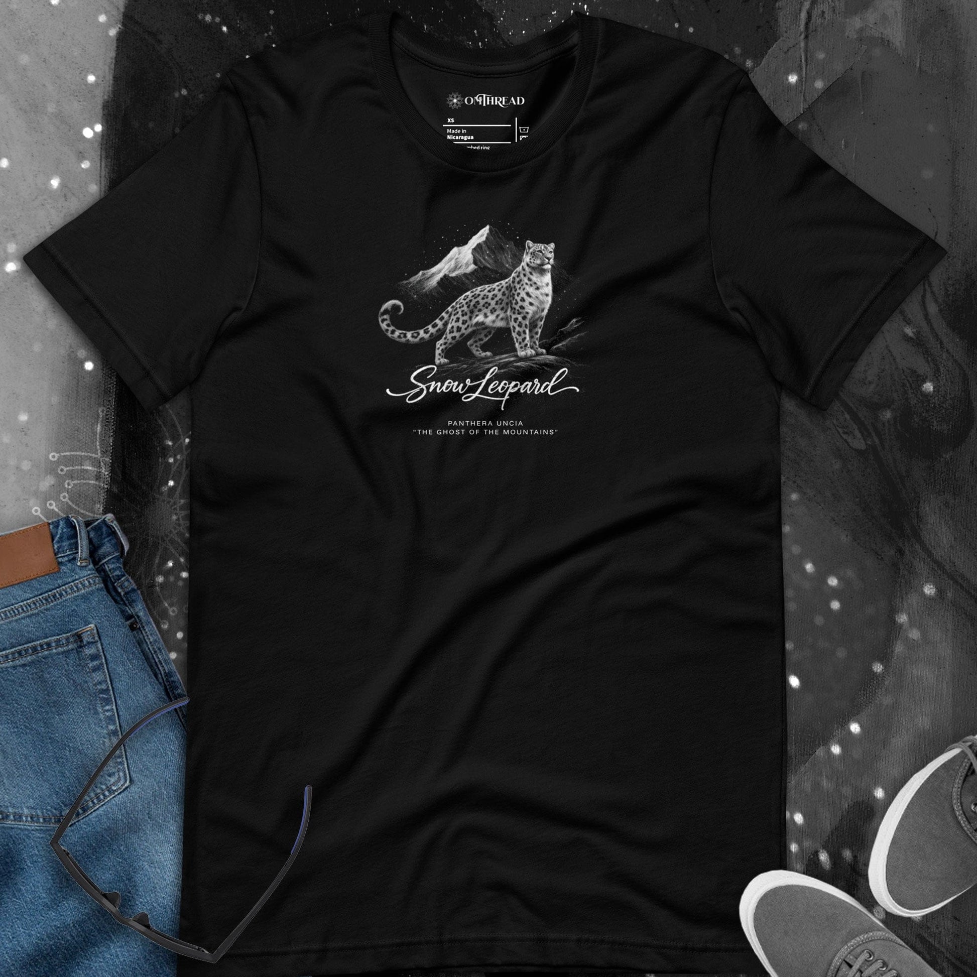 OMTHREAD Snow Leopard T-Shirt Mountain Big Cat Graphic Panthera Uncia